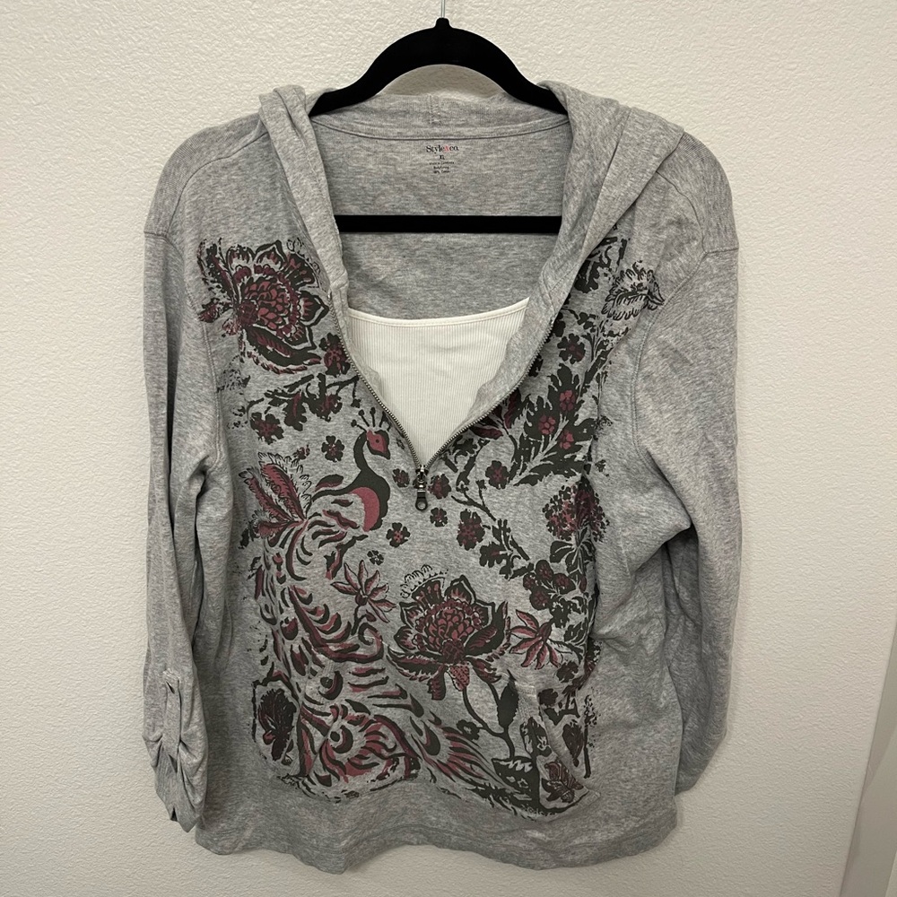Style & Co. Gray Graphic Long Sleeve Hoodie